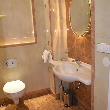 Apartment Apartman Lux Skroupova